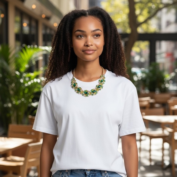 Green Glass Stone Collar Necklace - Picture 2 of 6